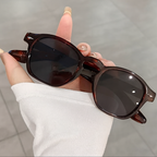 Óculos Retrô Lunare Neonis