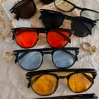 Óculos Retrô Oval Lunare Irida