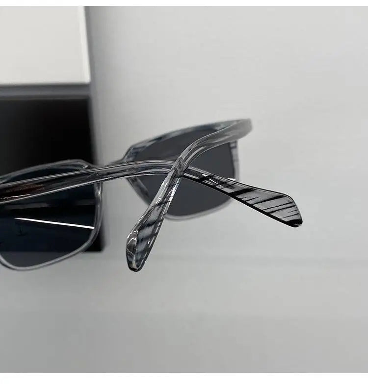 Óculos Retangular Lunare Vertex