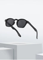 Óculos Retrô Lunare Neonis