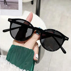 Óculos Retrô Lunare Velluto