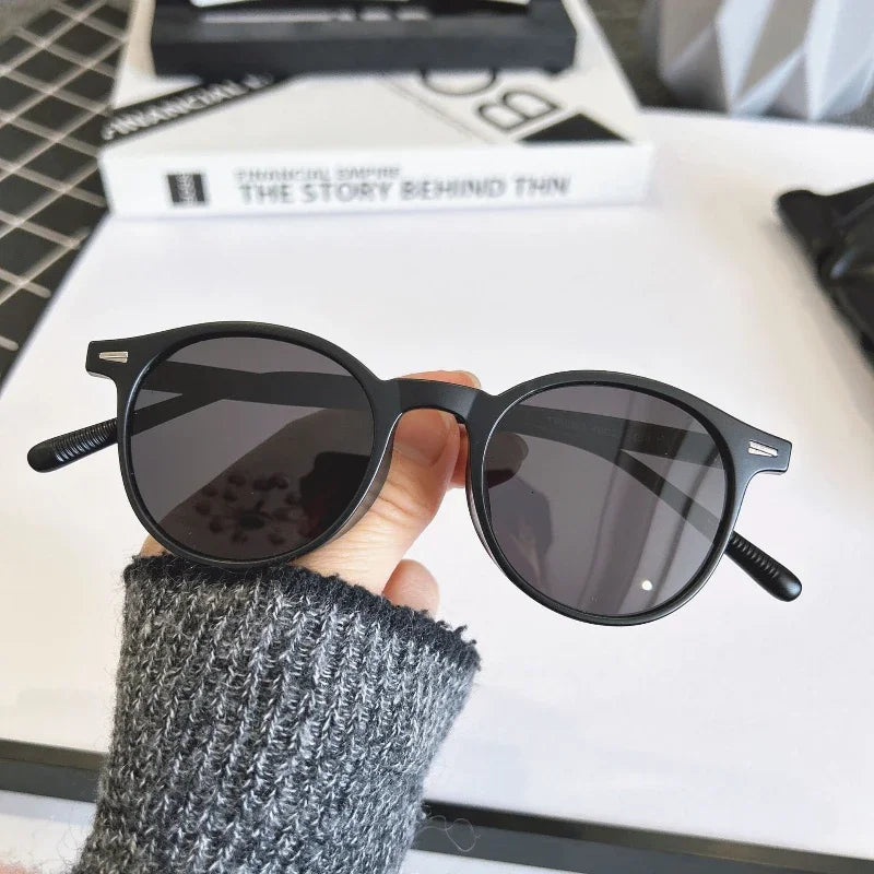 Óculos Retrô Lunare Velluto